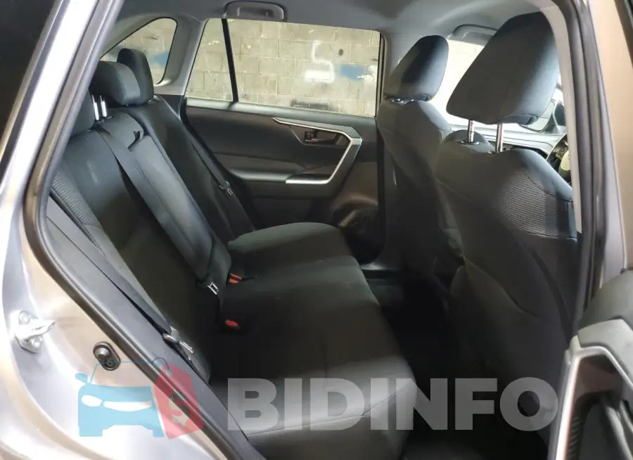 2T3F1RFV8MC216812 Photo# 11