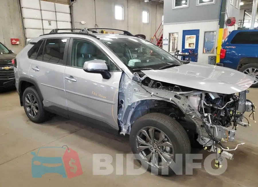 4T3B6RFV8RU148582 Photo# 4