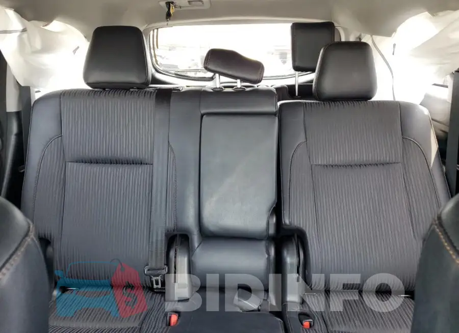 5TDBZRFH4JS885141 Photo# 10