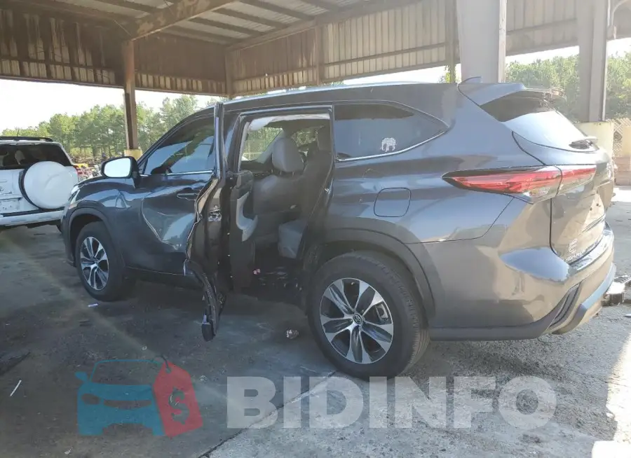 5TDGZRAH9NS140145 Photo# 2