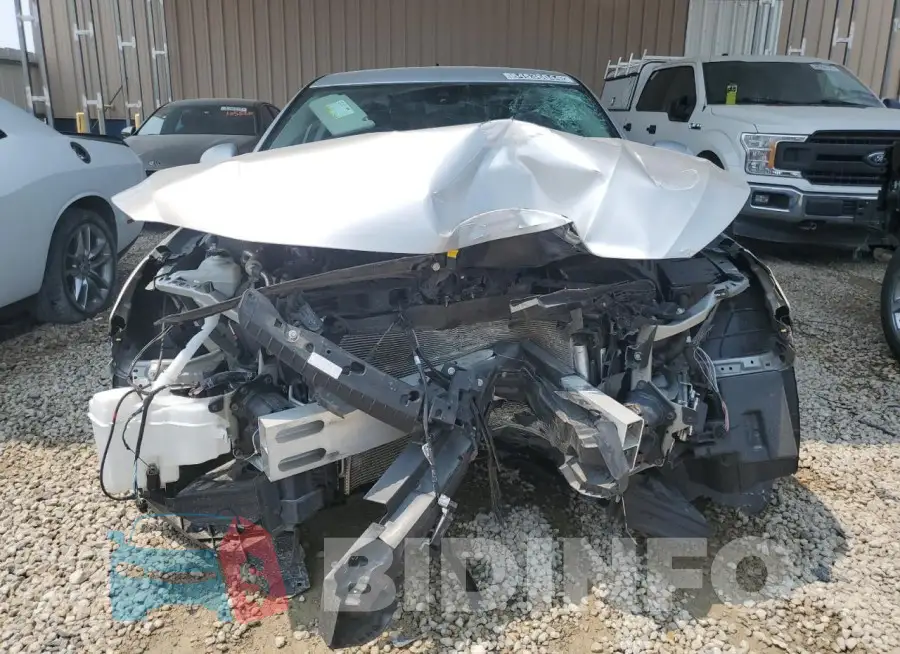 1N4BL4BV9PN372617 Photo# 5