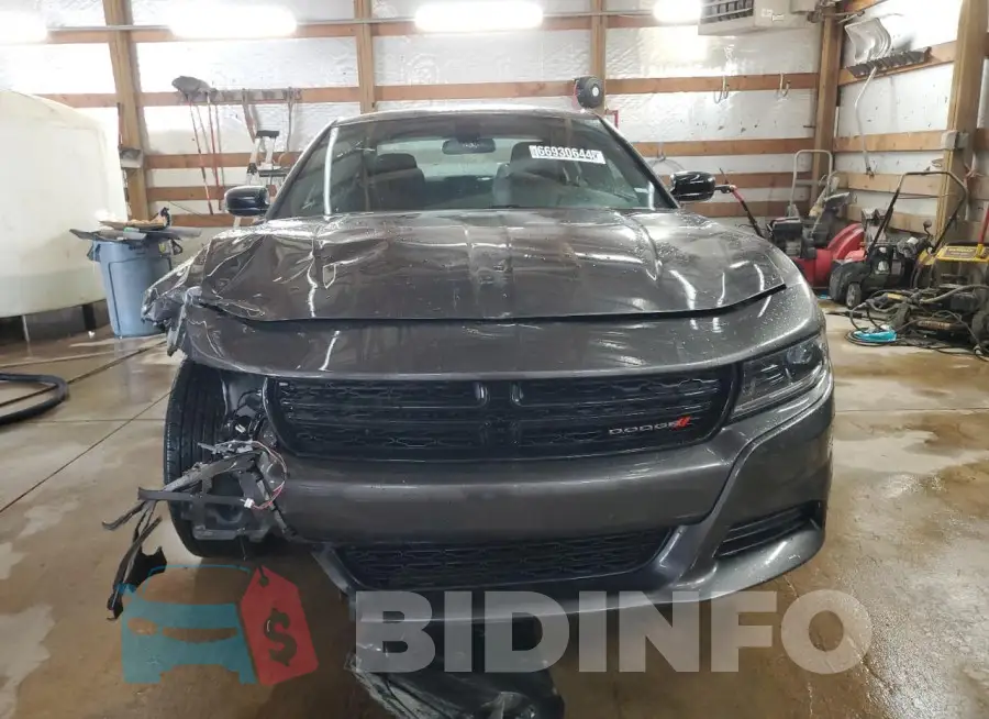 2C3CDXBGXPH663283 Photo# 5
