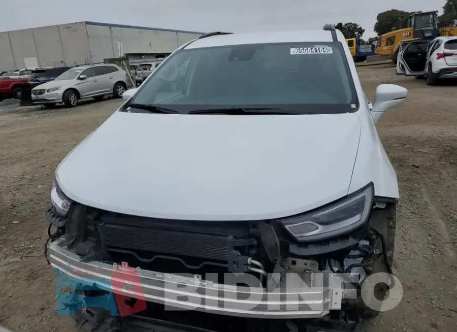 2C4RC1BG5NR185691 Photo# 5