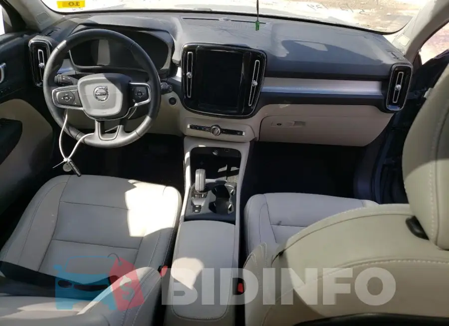 YV4162UK3M2396510 Photo# 8