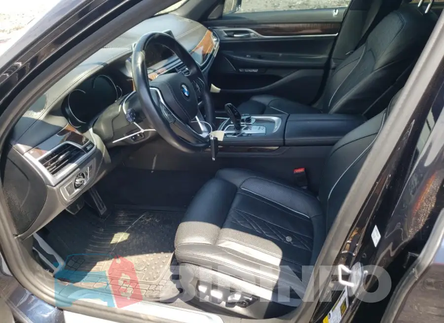 WBA7F2C50JG424896 Photo# 7