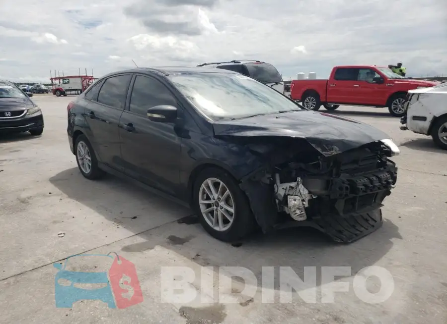 1FADP3F22JL207521 Photo# 4