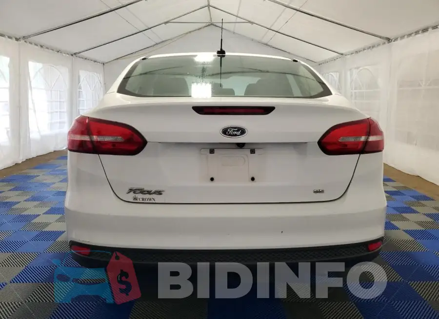 1FADP3F2XJL238189 Photo# 6