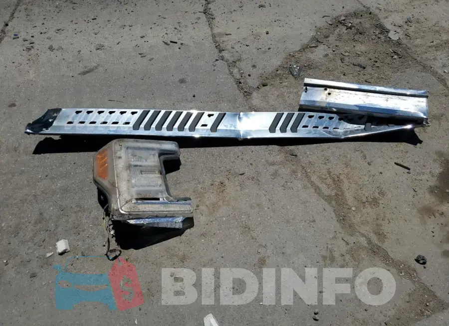 1FT8W3BT2JEB62131 Photo# 12