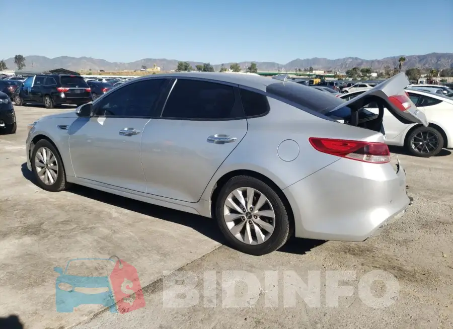 5XXGT4L32JG274187 Photo# 2