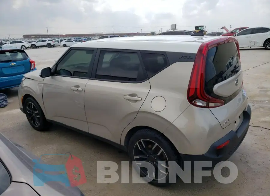KNDJ33AU6L7012745 Photo# 2