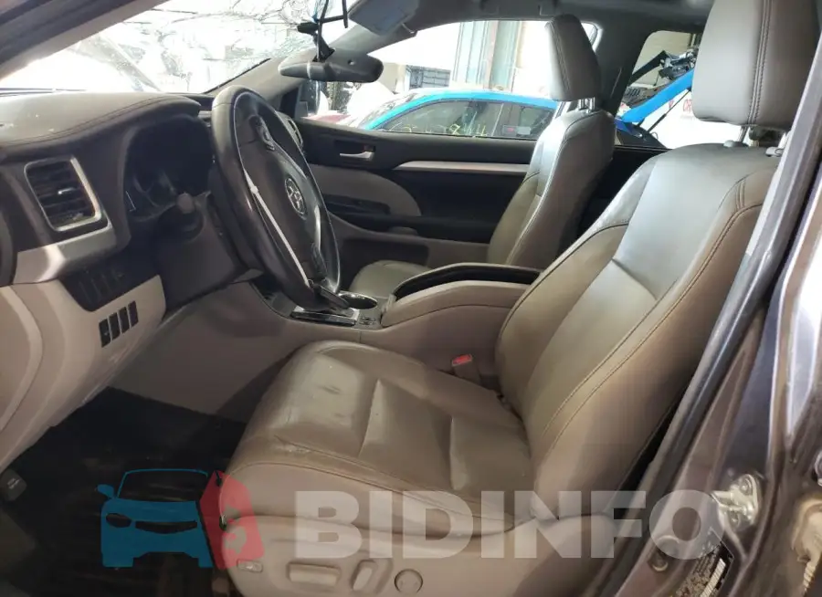 5TDJKRFH7GS277834 Photo# 7