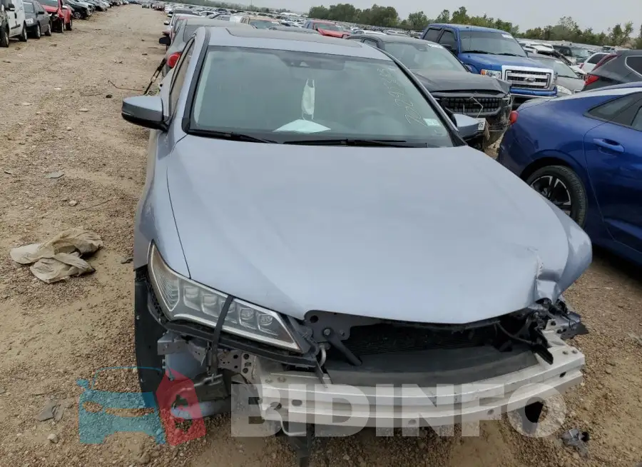 19UUB2F57FA021829 Photo# 5