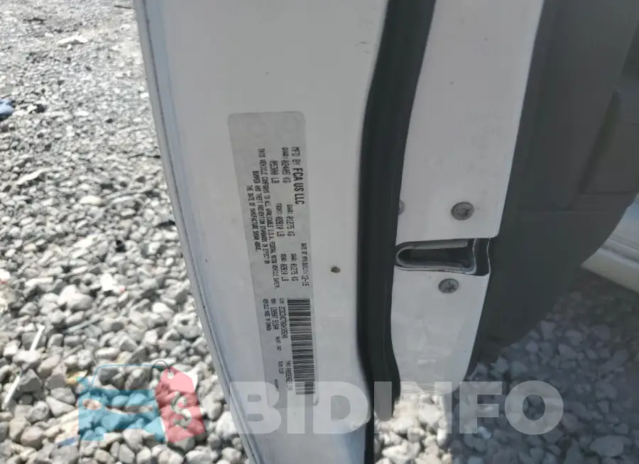 2C3CDXCT0GH165248 Photo# 13