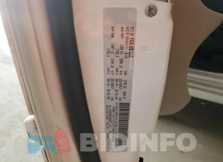 2C4RDGBGXGR388577 Photo# 13