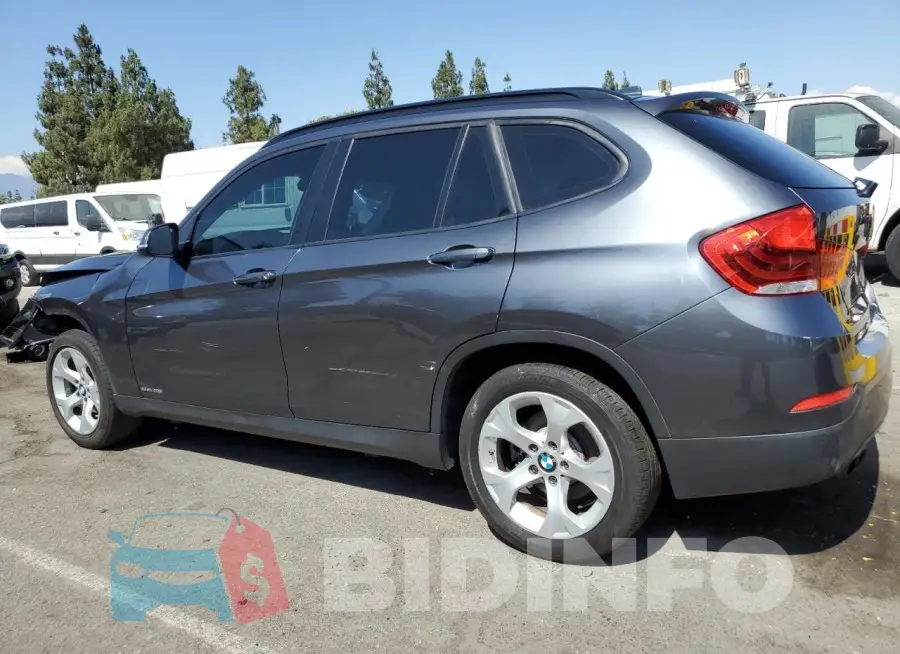 WBAVM1C5XFV318014 Photo# 2