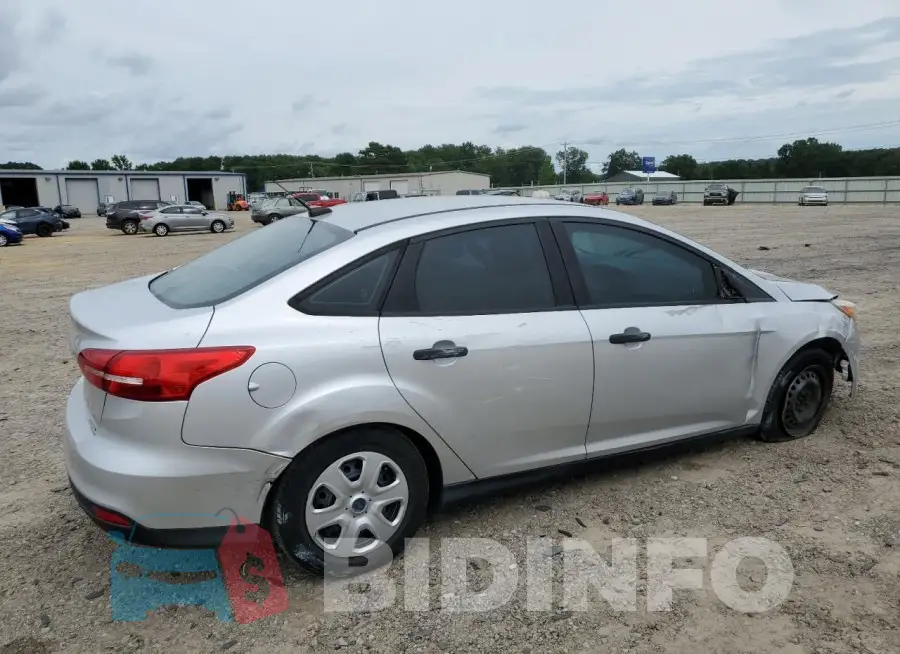 1FADP3E25FL358183 Photo# 3