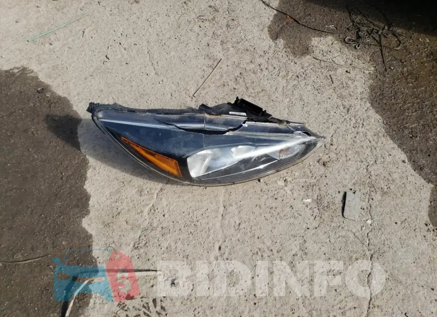 1FADP3H2XHL220153 Photo# 12