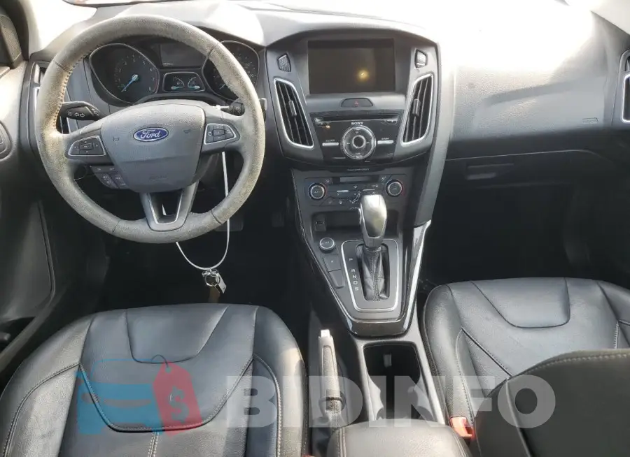 1FADP3J26HL250891 Photo# 8