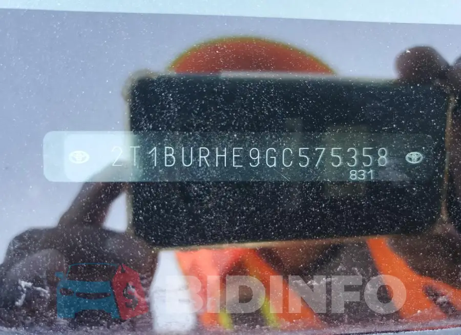 2T1BURHE9GC575358 Photo# 12