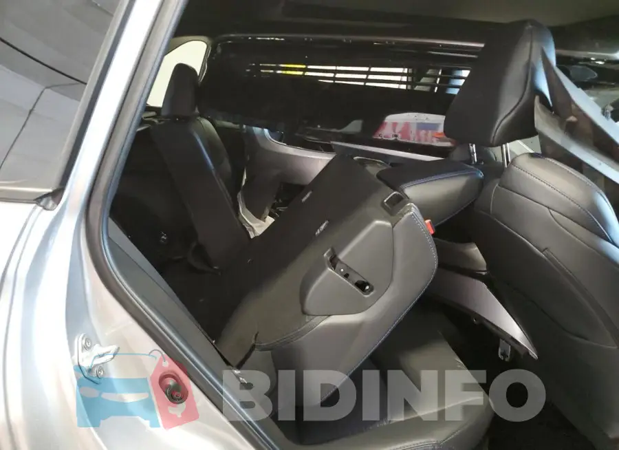 4T3E6RFV6PU106342 Photo# 11