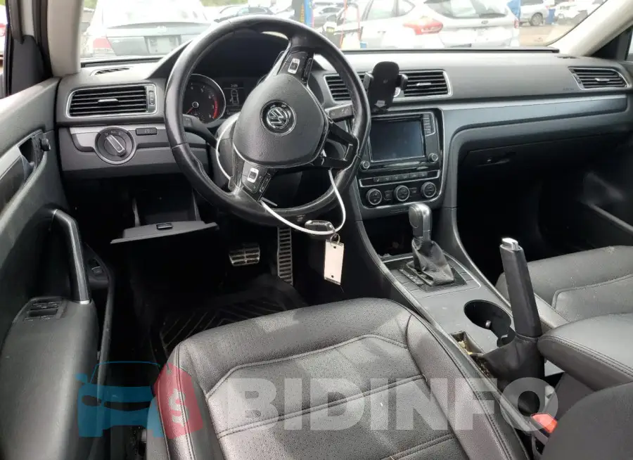 1VWDT7A36HC082687 Photo# 8