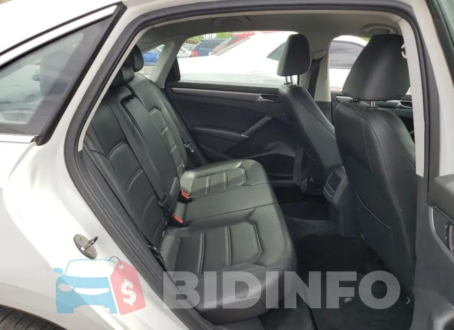 1VWDT7A36HC082687 Photo# 10