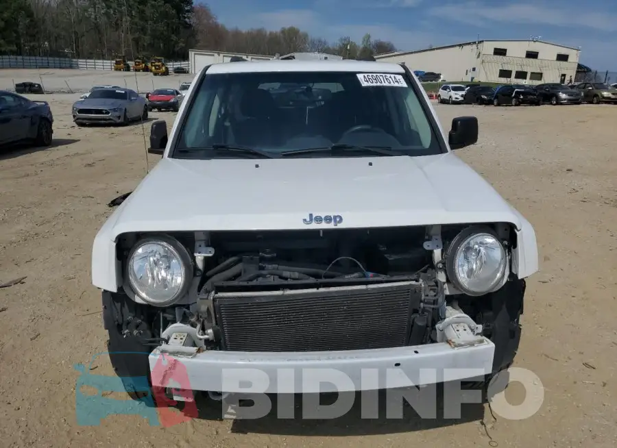 1C4NJPBB9GD659868 Photo# 5