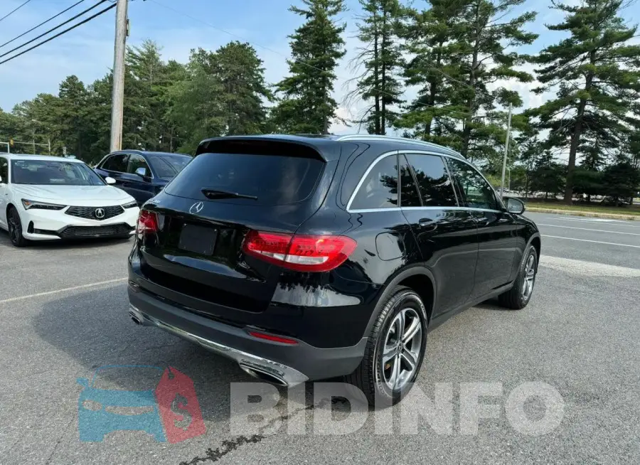 WDC0G4JB8KV121622 Photo# 4