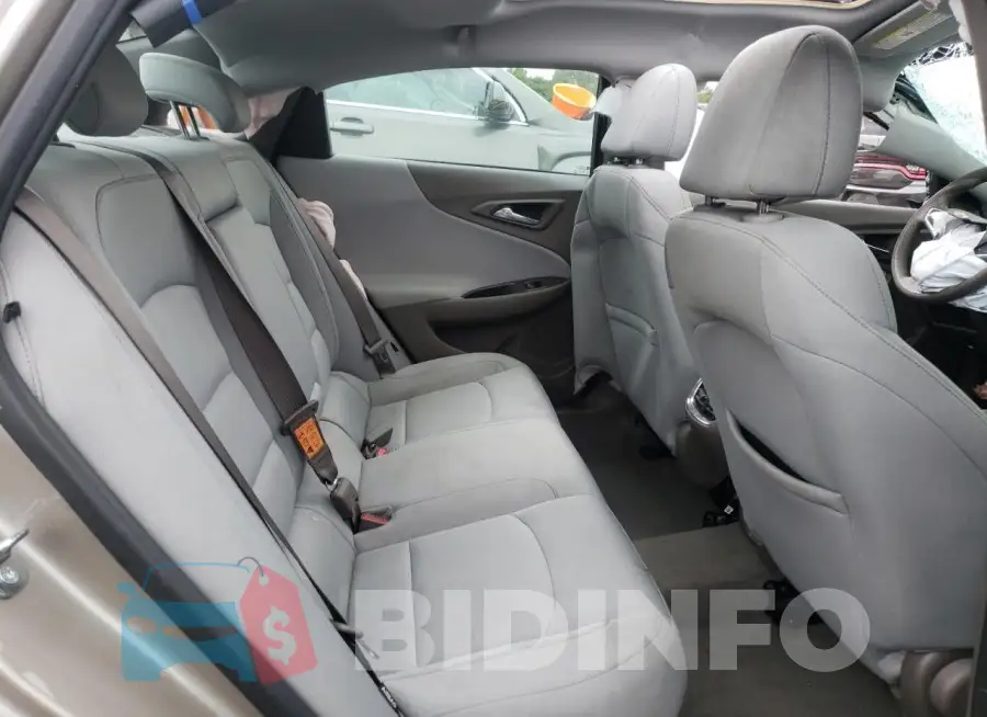 1G1ZD5ST0NF178732 Photo# 10