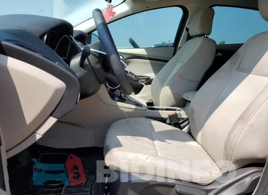 1FADP3F26HL283852 Photo# 7
