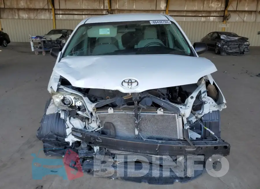 5TDZZ3DCXHS849578 Photo# 5