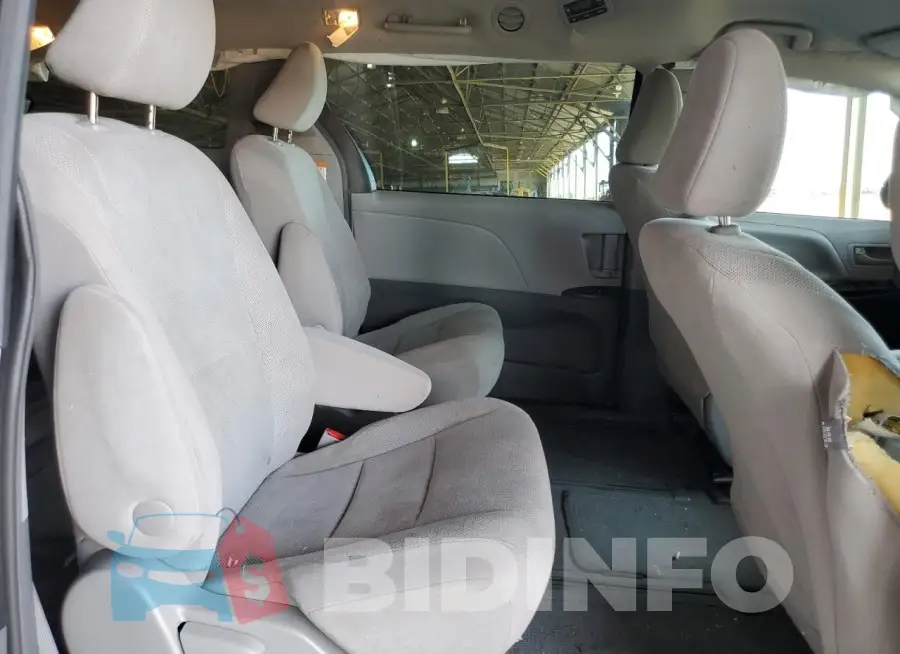 5TDZZ3DCXHS849578 Photo# 10