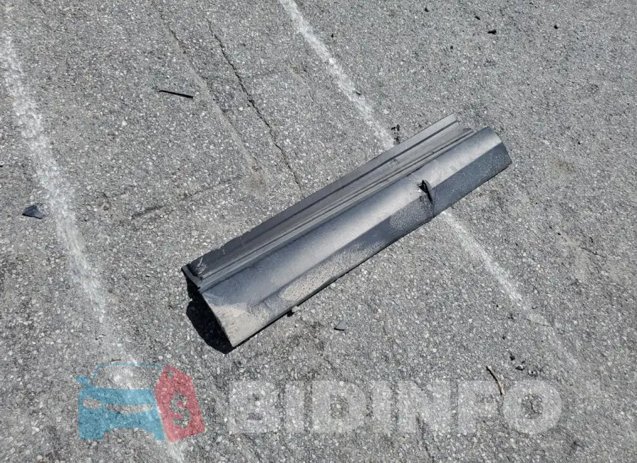 JTMRJREV0HD124447 Photo# 13