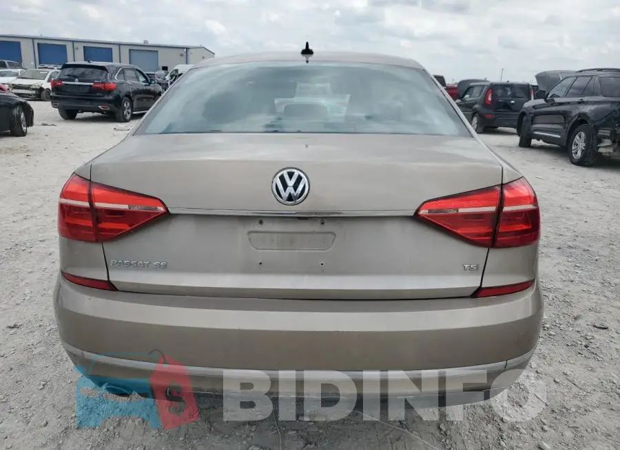 1VWBS7A31GC023717 Photo# 6