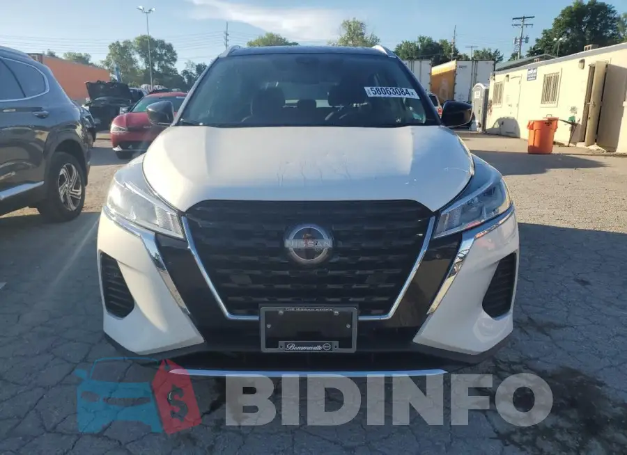 3N1CP5CV7PL500895 Photo# 5
