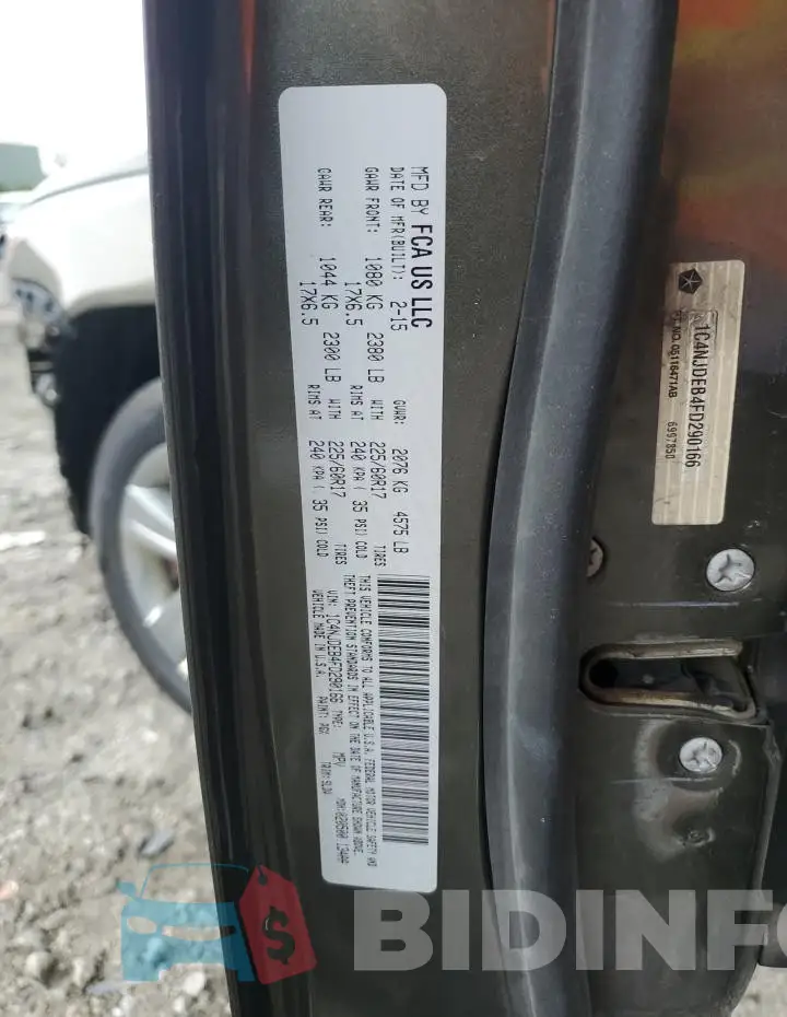1C4NJDEB4FD290166 Photo# 12