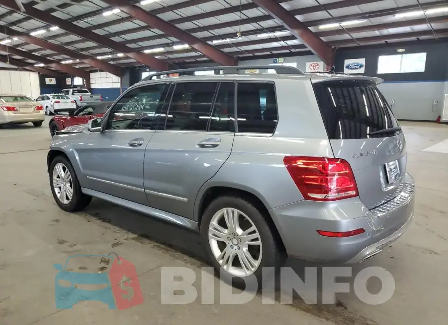 WDCGG8JB6FG338599 Photo# 2