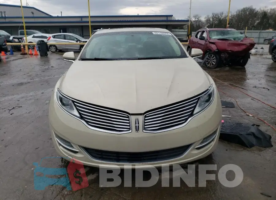 3LN6L2LU1GR631549 Photo# 5