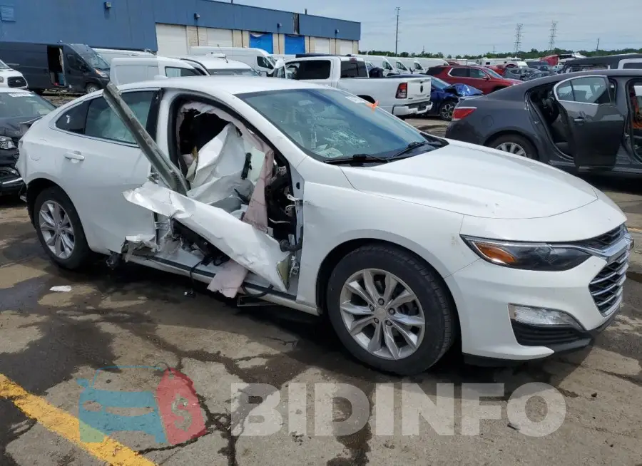 1G1ZD5ST8KF137762 Photo# 4
