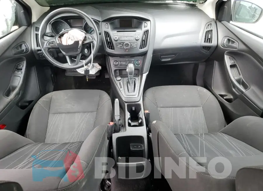 1FADP3E26HL302918 Photo# 8