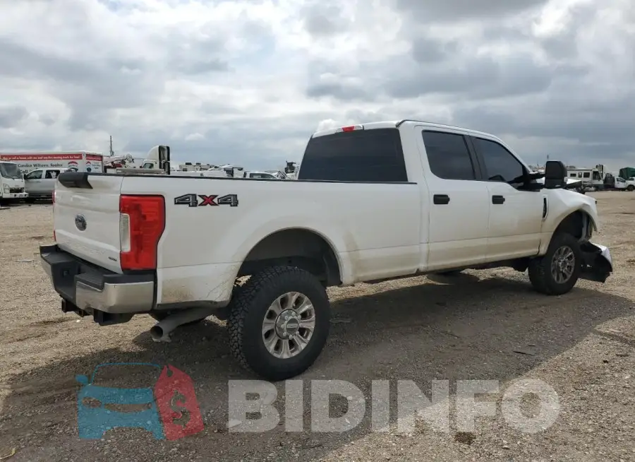 1FT7W2B66HEF46245 Photo# 3