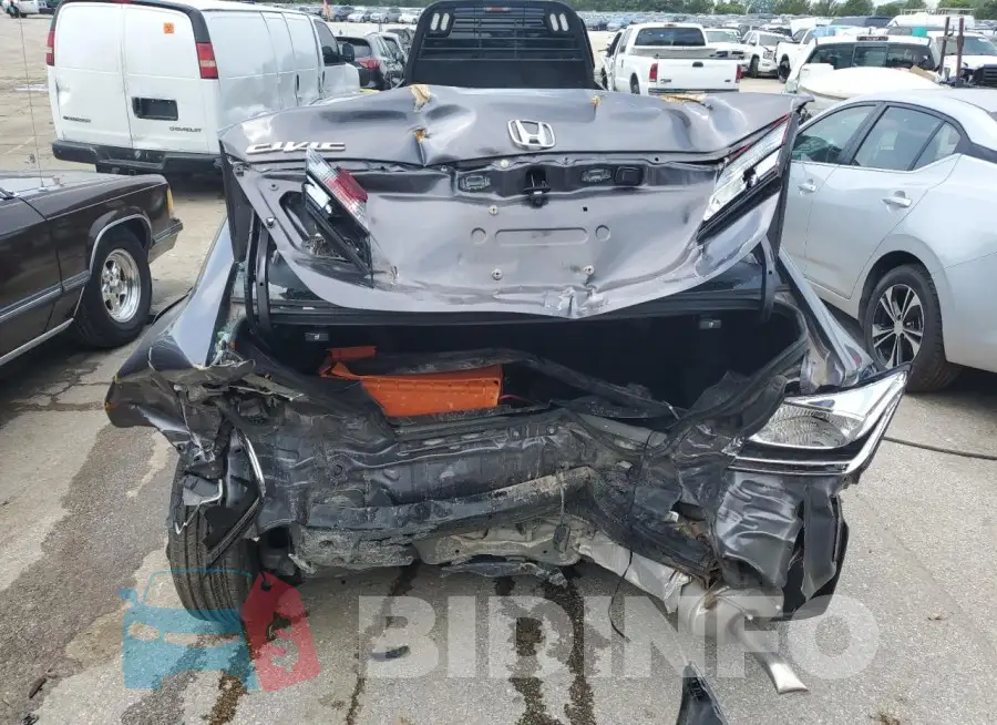 19XFB2F8XFE048151 Photo# 6