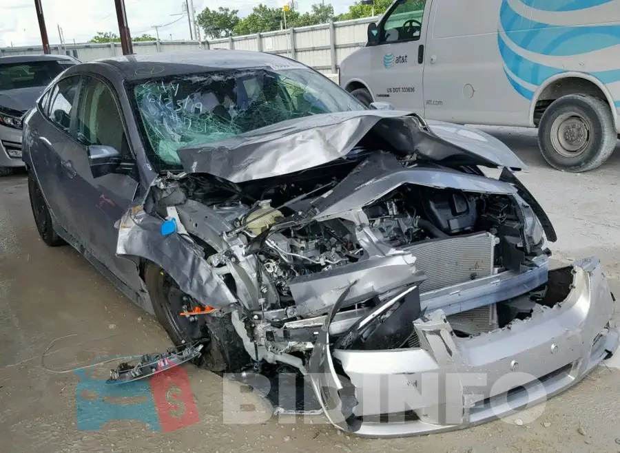 19XFC2F65KE017315 Photo# 1