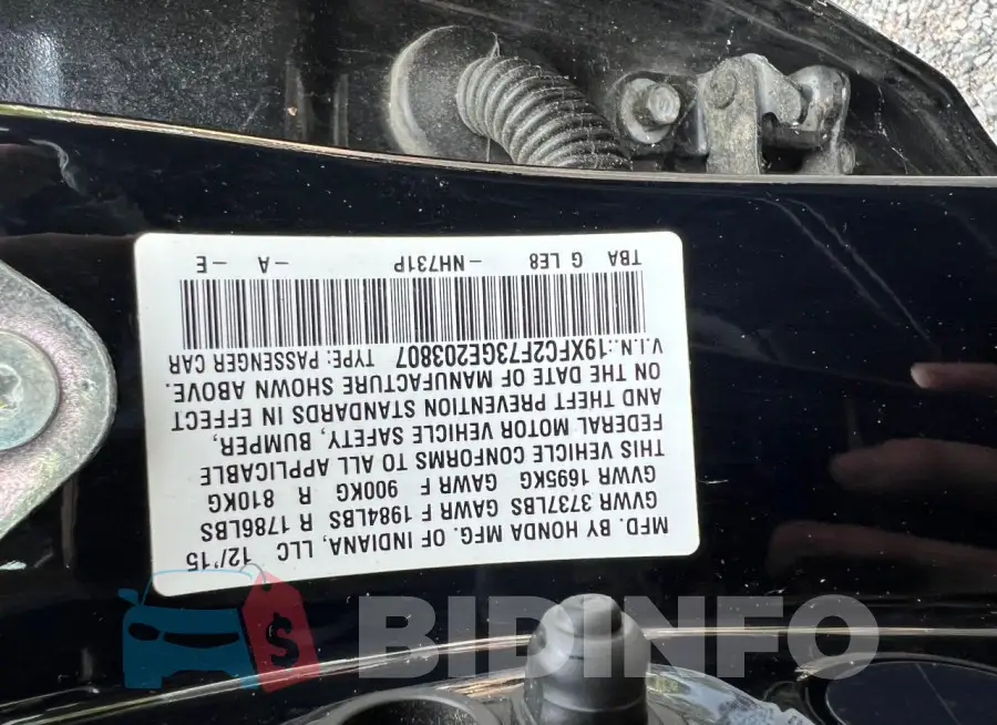 19XFC2F73GE203807 Photo# 10