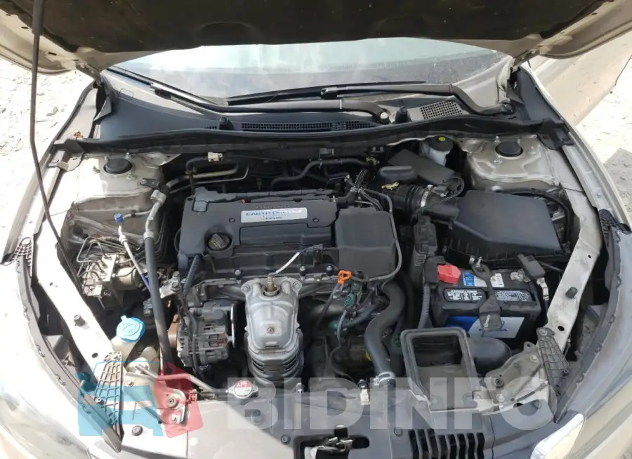 1HGCR2F30FA163171 Photo# 11