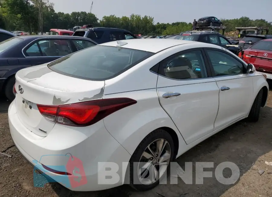 5NPDH4AE8GH778717 Photo# 3