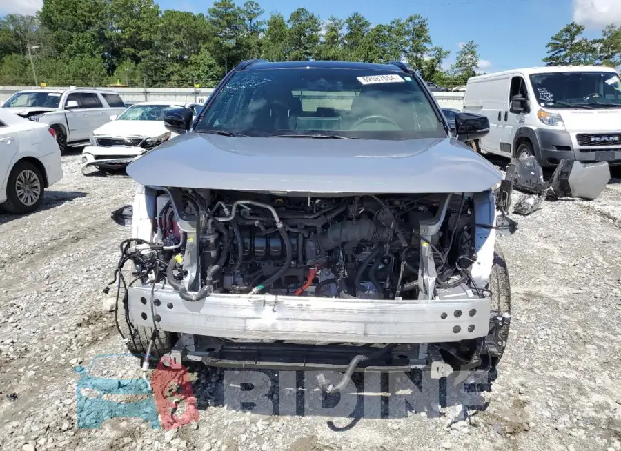 JTMEB3FV4MD070667 Photo# 5