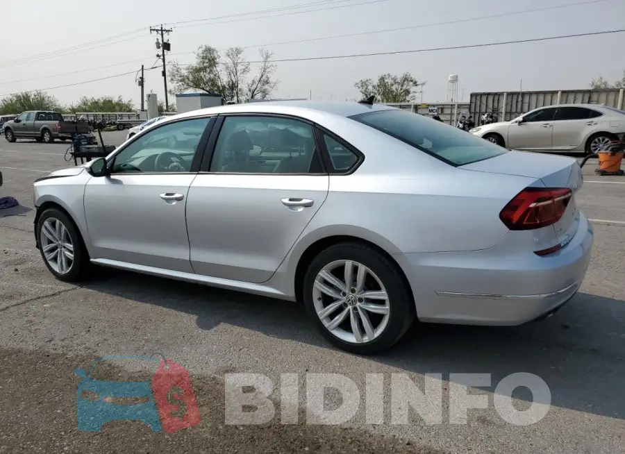 1VWLA7A35KC011778 Photo# 2