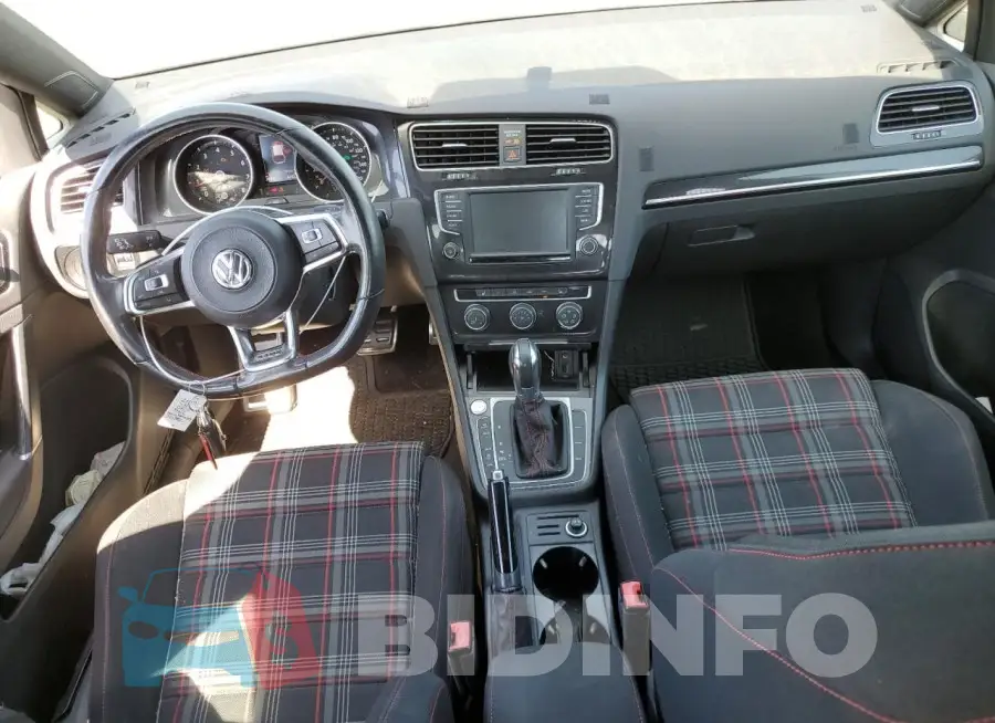 3VW447AU8HM042180 Photo# 8