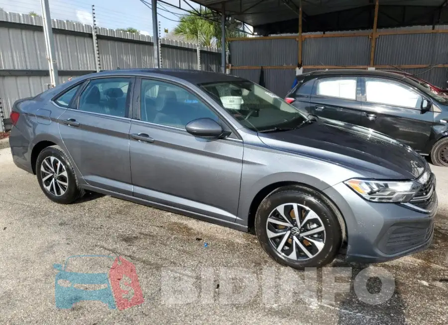 3VW5M7BU2RM023743 Photo# 4